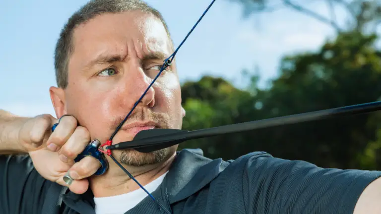 Can You Use A Peep Sight On A Recurve Bow? - The Body Training